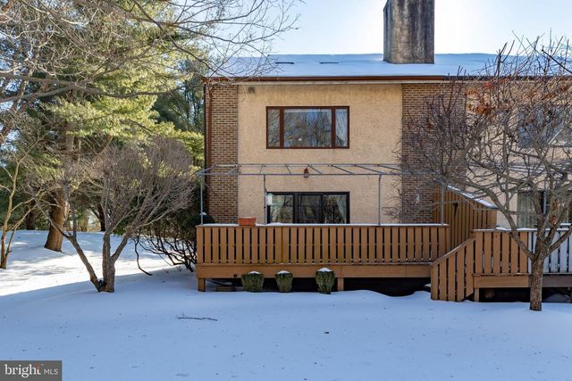 135 FALCON LN, Wilmington, DE 19808