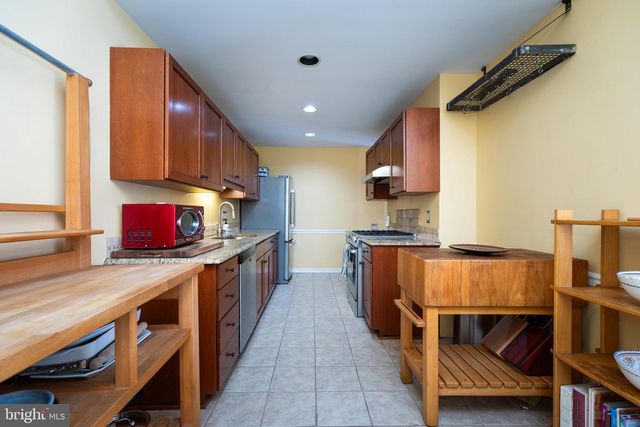 135 FALCON LN, Wilmington, DE 19808