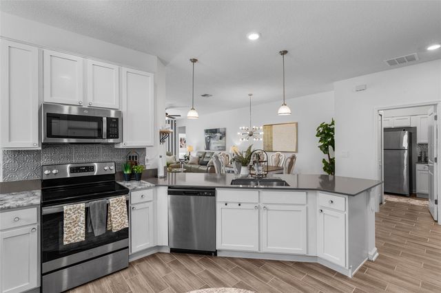 3072 BLUE BONNET LANE, Osteen, FL 32764