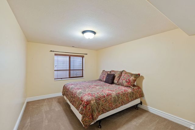 330 W PARADISO LN, Centerville, UT 84014