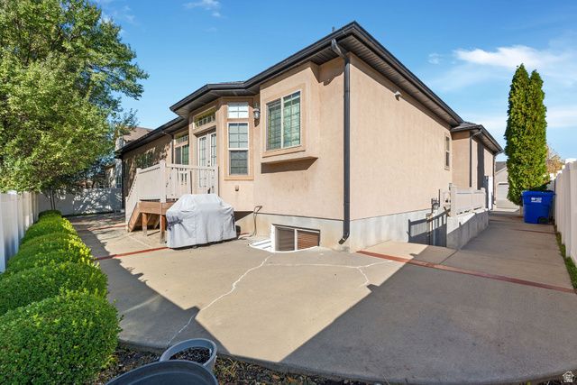 330 W PARADISO LN, Centerville, UT 84014