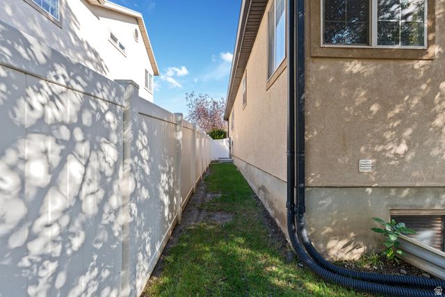 330 W PARADISO LN, Centerville, UT 84014