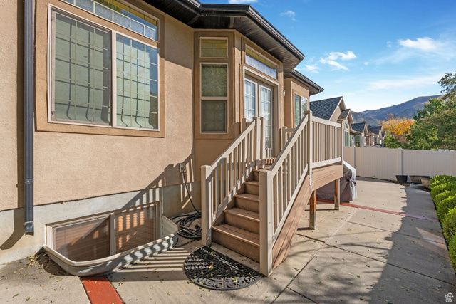 330 W PARADISO LN, Centerville, UT 84014