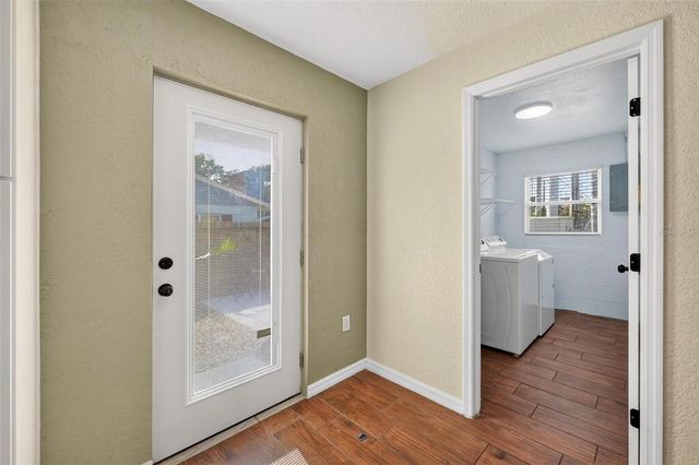1125 N TREMAIN STREET, Mount Dora, FL 32757