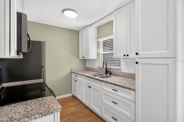 1125 N TREMAIN STREET, Mount Dora, FL 32757