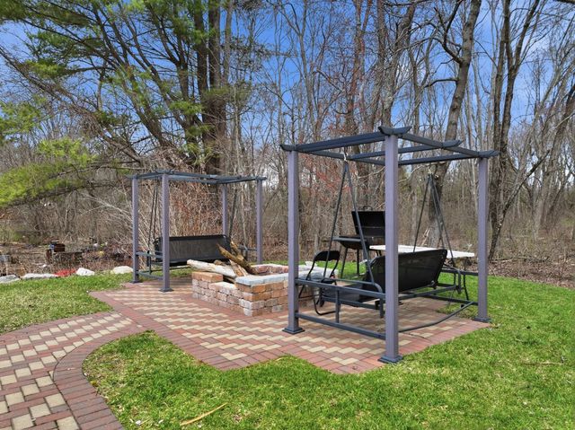 146 Hecla St 2A, Uxbridge, MA 01569