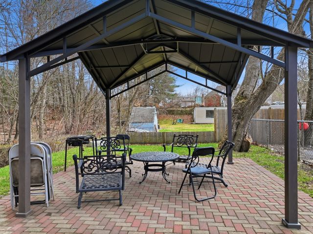 146 Hecla St 2A, Uxbridge, MA 01569