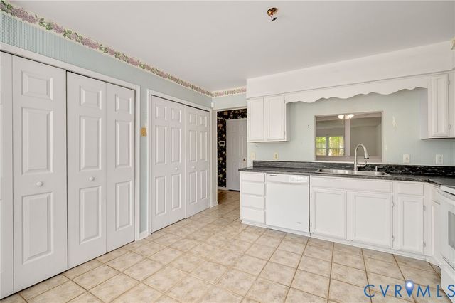 4100 Bush Lake Dr, Glen Allen, VA 23060