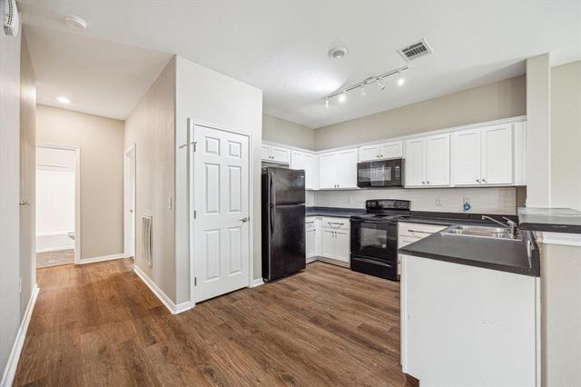 201 Smilie Road, Angleton, TX 77515