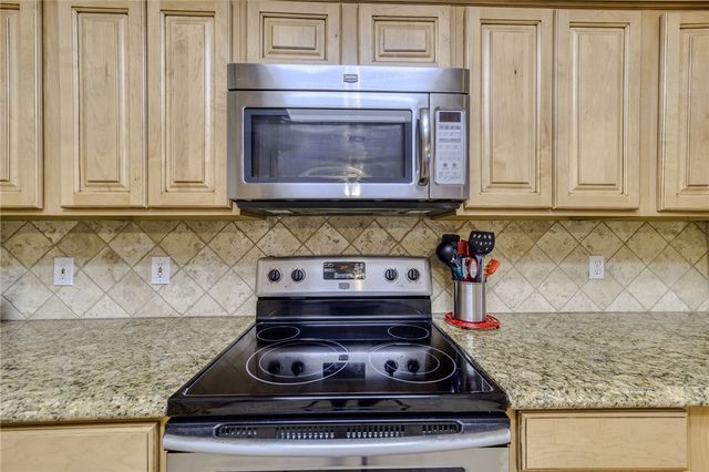 13485 Canyon Drive, Topock, AZ 86436