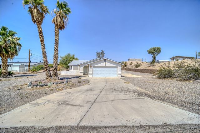 13485 Canyon Drive, Topock, AZ 86436