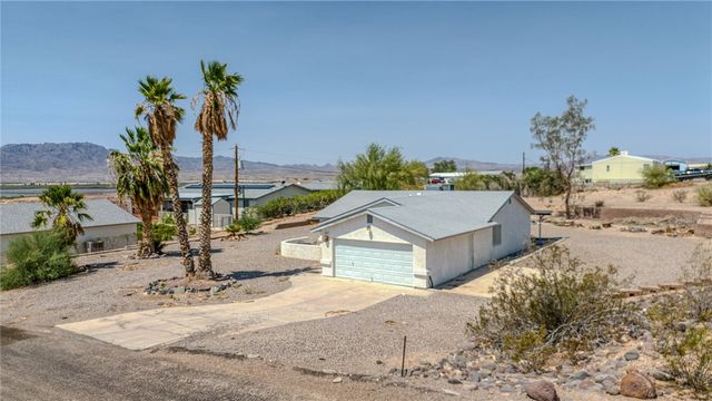 13485 Canyon Drive, Topock, AZ 86436