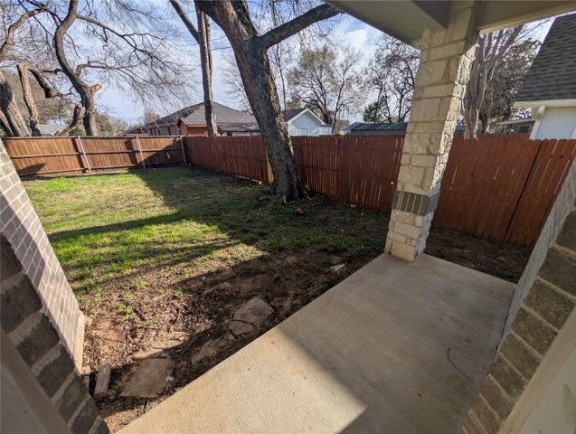 2550 Eugene Street, Dallas, TX 75215