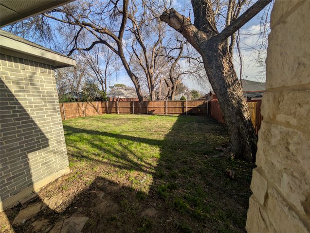 2550 Eugene Street, Dallas, TX 75215