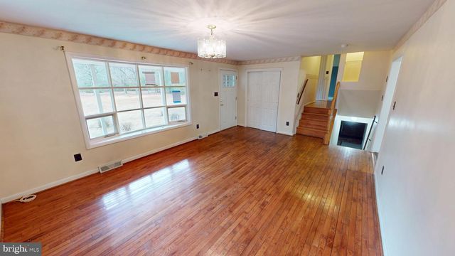 6230 CRACKLINGTOWN RD, Hughesville, MD 20637