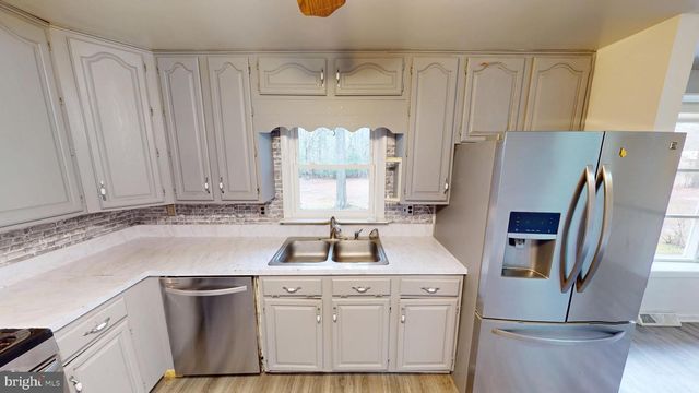 6230 CRACKLINGTOWN RD, Hughesville, MD 20637