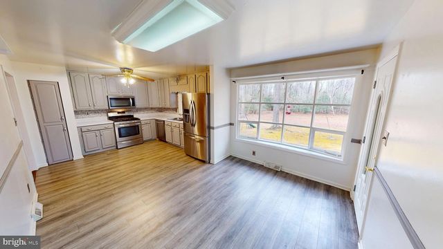 6230 CRACKLINGTOWN RD, Hughesville, MD 20637