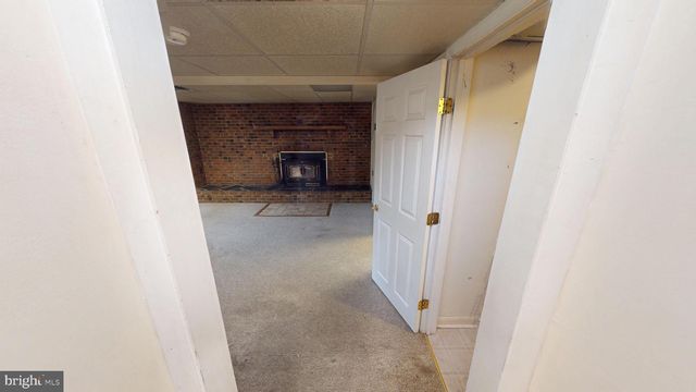 6230 CRACKLINGTOWN RD, Hughesville, MD 20637