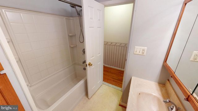 6230 CRACKLINGTOWN RD, Hughesville, MD 20637