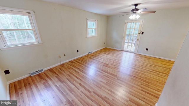 6230 CRACKLINGTOWN RD, Hughesville, MD 20637