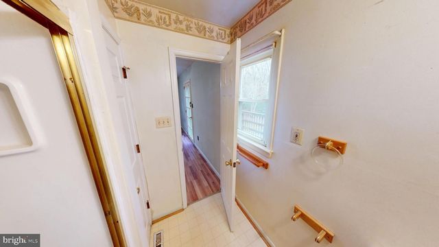 6230 CRACKLINGTOWN RD, Hughesville, MD 20637