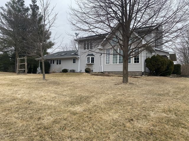 2 Evergreen Drive, Blue Grass, IA 52726