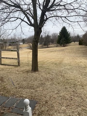 2 Evergreen Drive, Blue Grass, IA 52726
