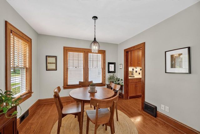 1718 Schlimgen Avenue, Madison, WI 53704