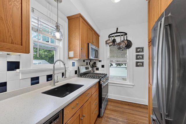 1718 Schlimgen Avenue, Madison, WI 53704
