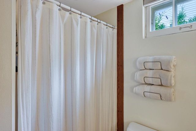 1718 Schlimgen Avenue, Madison, WI 53704