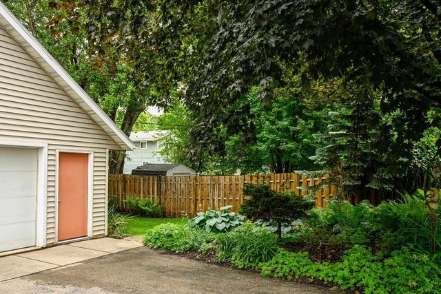 1718 Schlimgen Avenue, Madison, WI 53704
