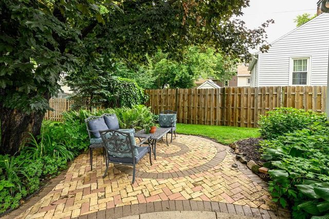 1718 Schlimgen Avenue, Madison, WI 53704