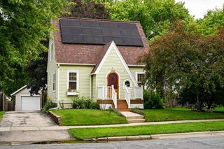 1718 Schlimgen Avenue, Madison, WI 53704