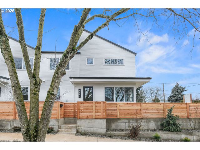 4485 Ne 41st Ave C, Portland, OR 97211