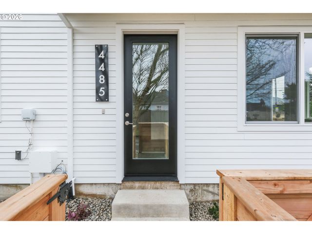 4485 Ne 41st Ave C, Portland, OR 97211
