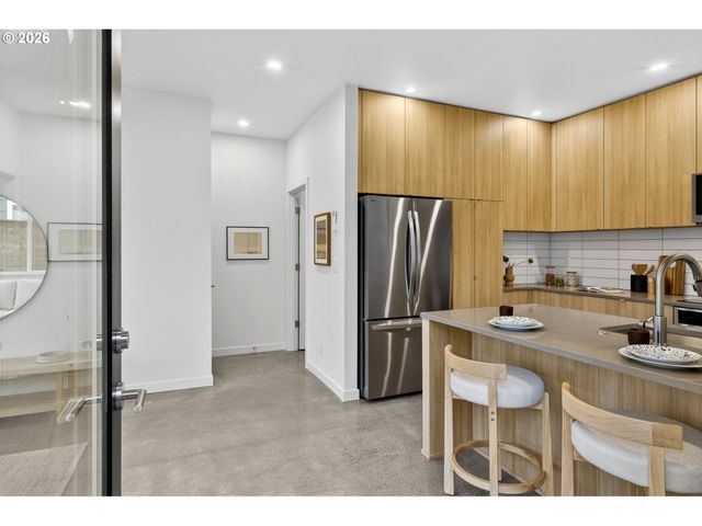 4485 Ne 41st Ave C, Portland, OR 97211