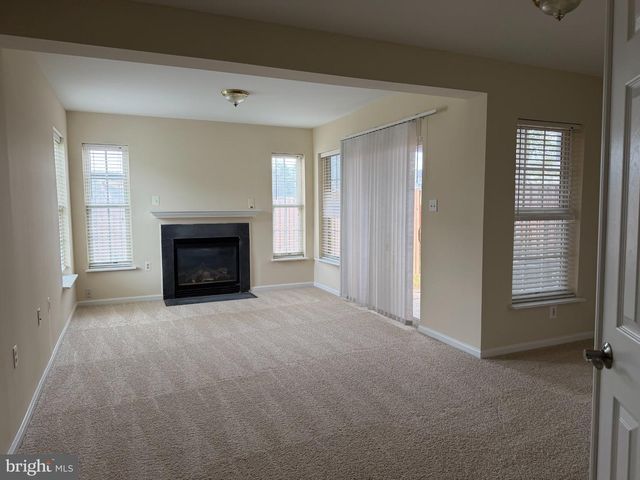 9400 SILVER METEOR CT, Manassas Park, VA 20111