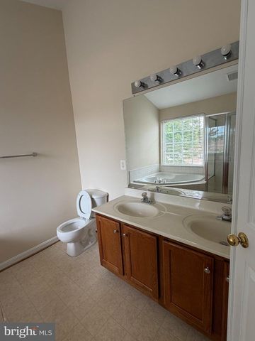 9400 SILVER METEOR CT, Manassas Park, VA 20111