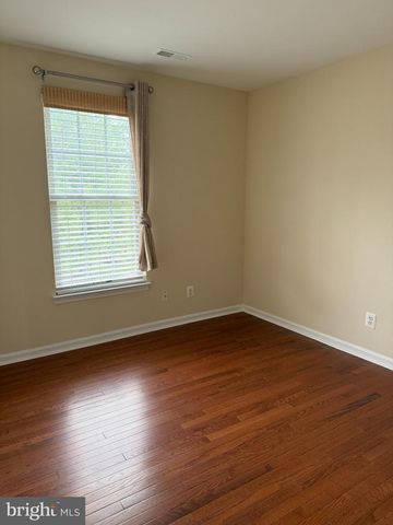 9400 SILVER METEOR CT, Manassas Park, VA 20111