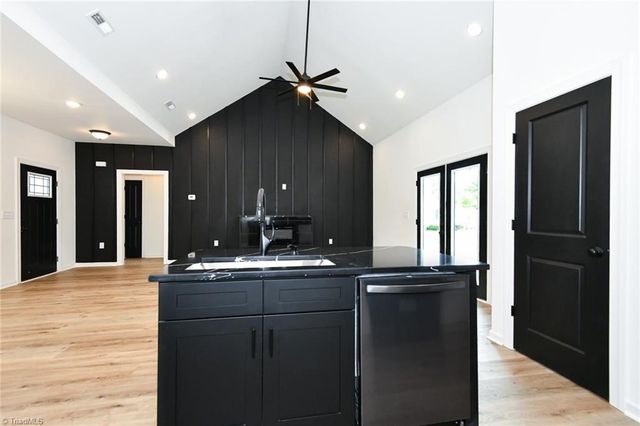 2120 Wythe Street, Greensboro, NC 27401