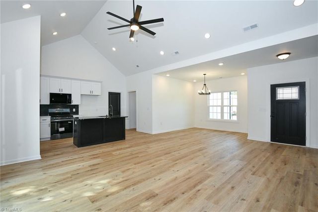 2120 Wythe Street, Greensboro, NC 27401