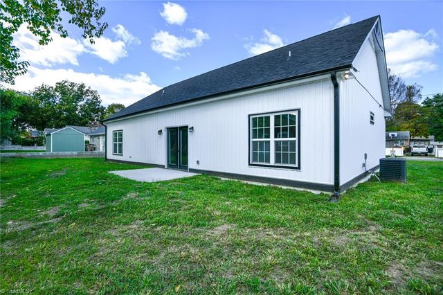 2120 Wythe Street, Greensboro, NC 27401