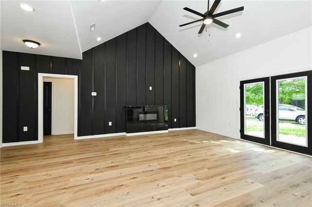 2120 Wythe Street, Greensboro, NC 27401