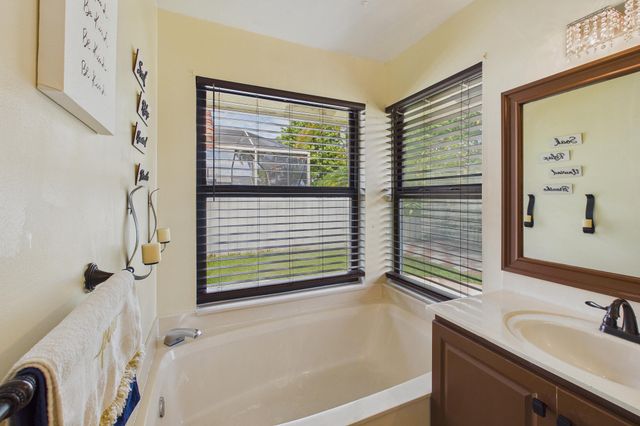 169 Executive Circle, Boynton Beach, FL 33436