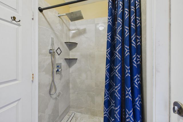 169 Executive Circle, Boynton Beach, FL 33436