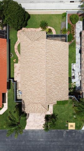 169 Executive Circle, Boynton Beach, FL 33436