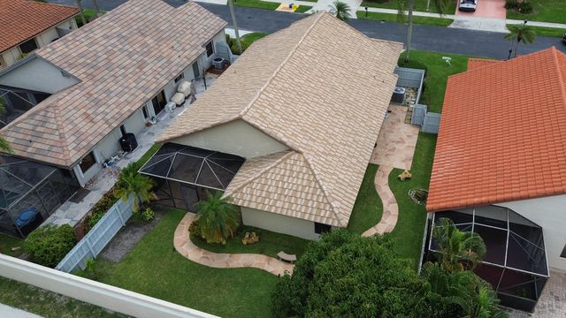 169 Executive Circle, Boynton Beach, FL 33436