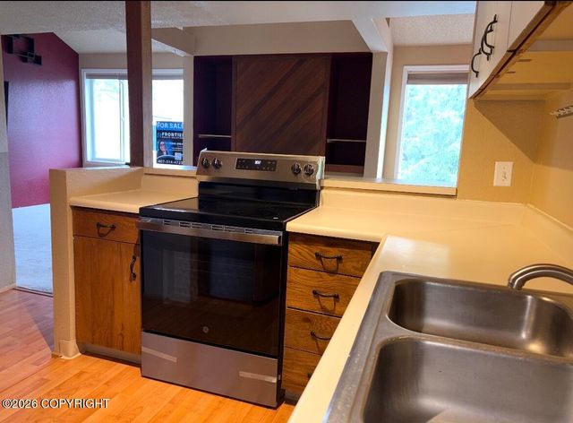 611 Copperbush Court, Anchorage, AK 99518