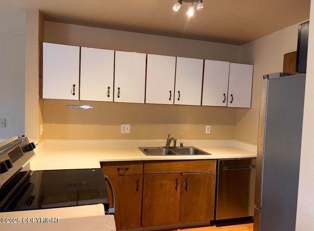 611 Copperbush Court, Anchorage, AK 99518