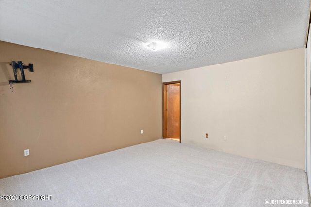 611 Copperbush Court, Anchorage, AK 99518